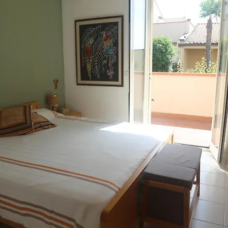 Orietta Сasa de vacaciones Cefalú